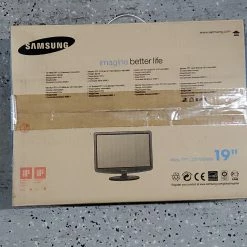 Bargainwizz Samsung Syncmaster Widescreen LCD Monitor* Monitors