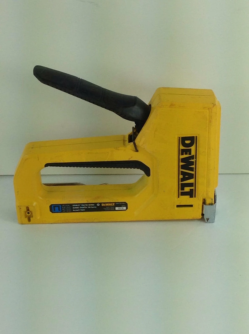 Bargainwizz Dewalt 5 In 1 Tacker Stapler/Brad Nailer Multi-Tool 1 Bargainwizz Dewalt 5 In 1 Tacker Stapler/Brad Nailer Multi-Tool